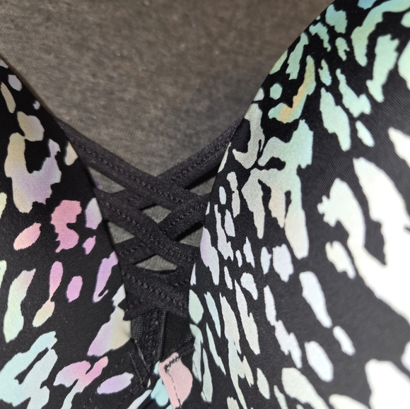 Torrid Plunge Bra - 44DD - Picture 3 of 5